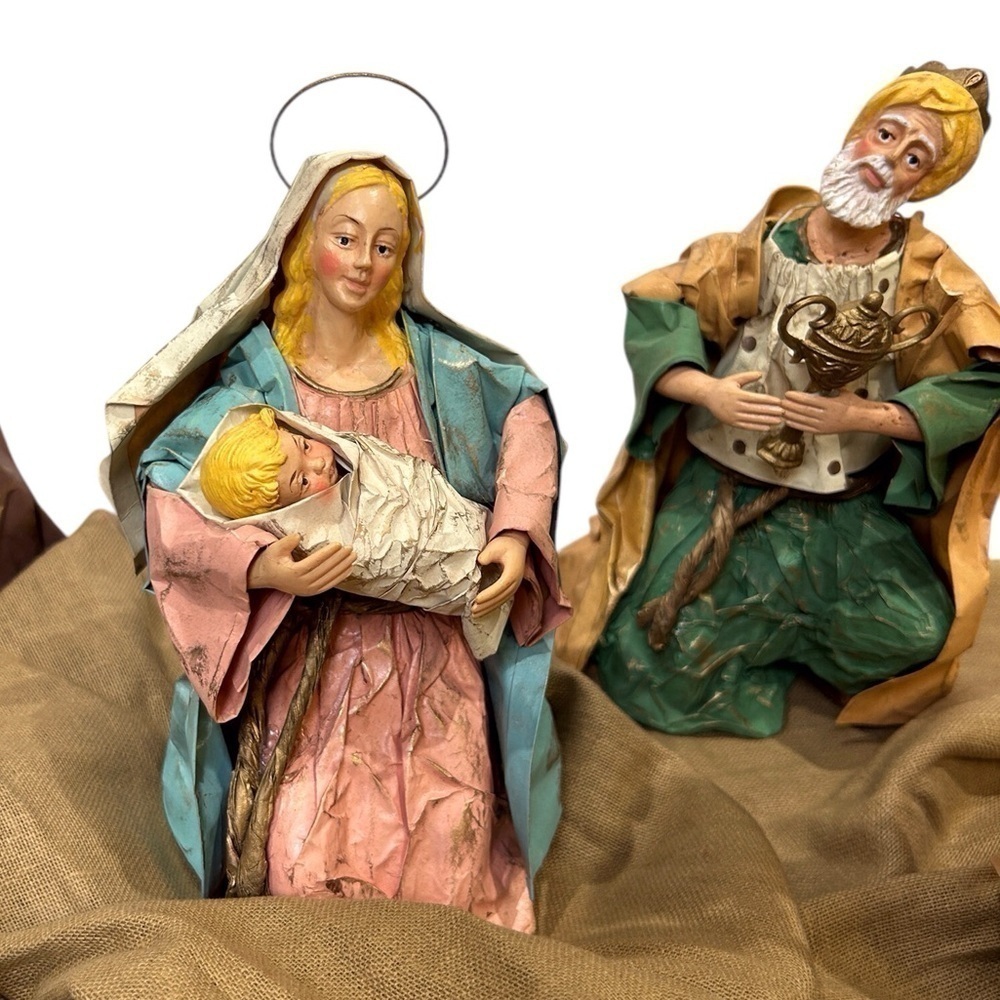 Nativity Scene Vintage 8-Pc Paper Mache Multi-Color Christmas/Holiday Decor EUC - Picture 8 of 15